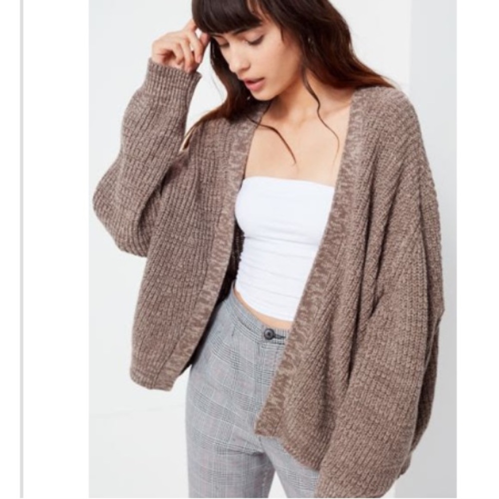 ISO IN SEARCH OF! Urban Outfitters Dolman Cardigan UO